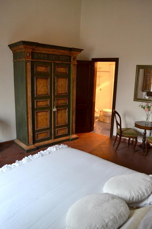 Maison Roshlee Pensión *
