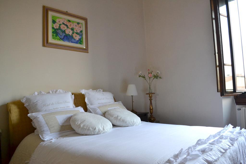 Maison Roshlee Florencia